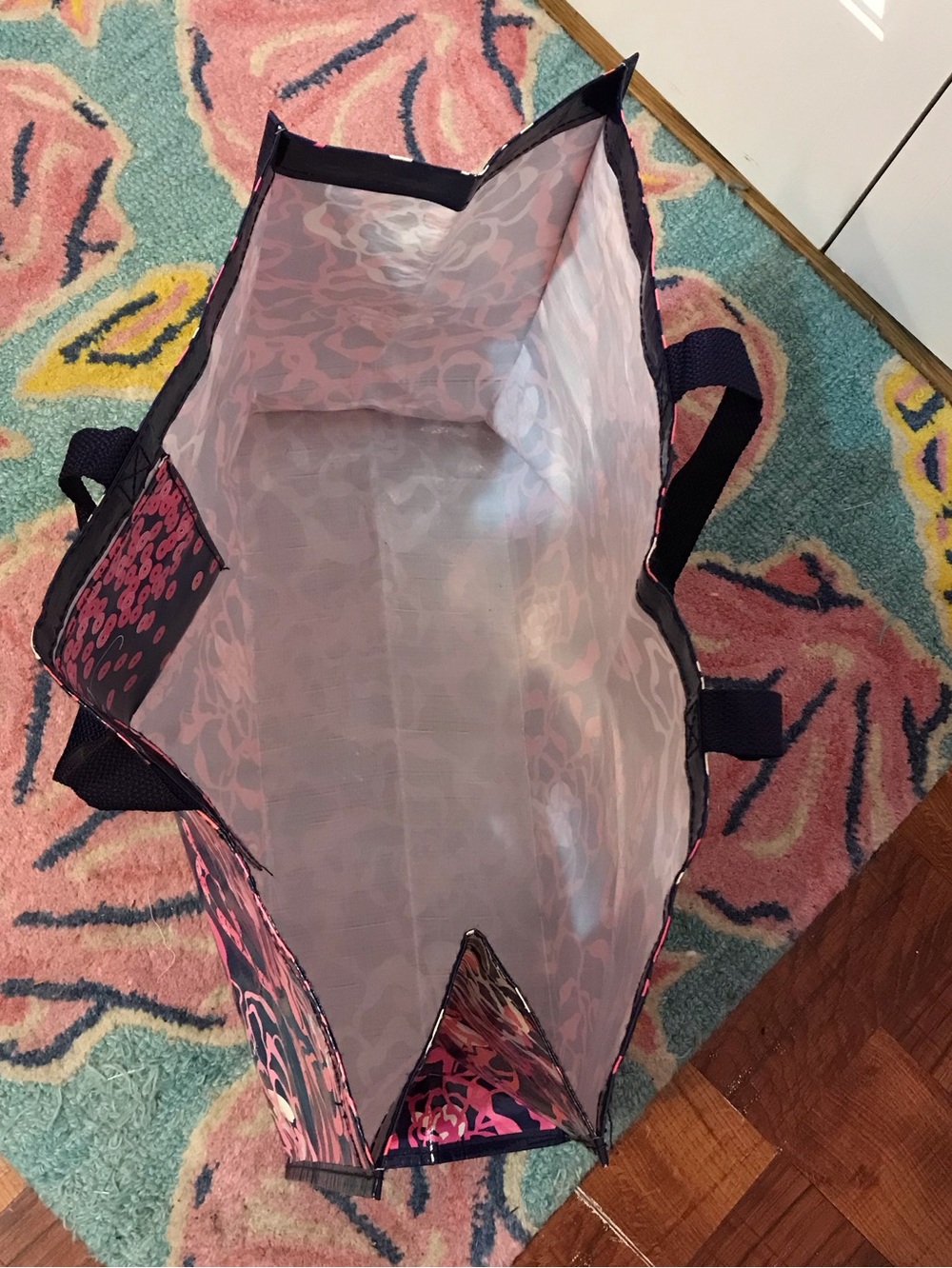 Vera Bradley Market Tote in Katalina Pink "LOVE" Bag - Picture 3 of 7